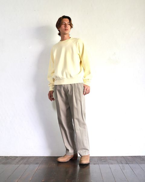 A.PRESSE 23AW Type.2 Chino Trousers"BEIGE"スタイル