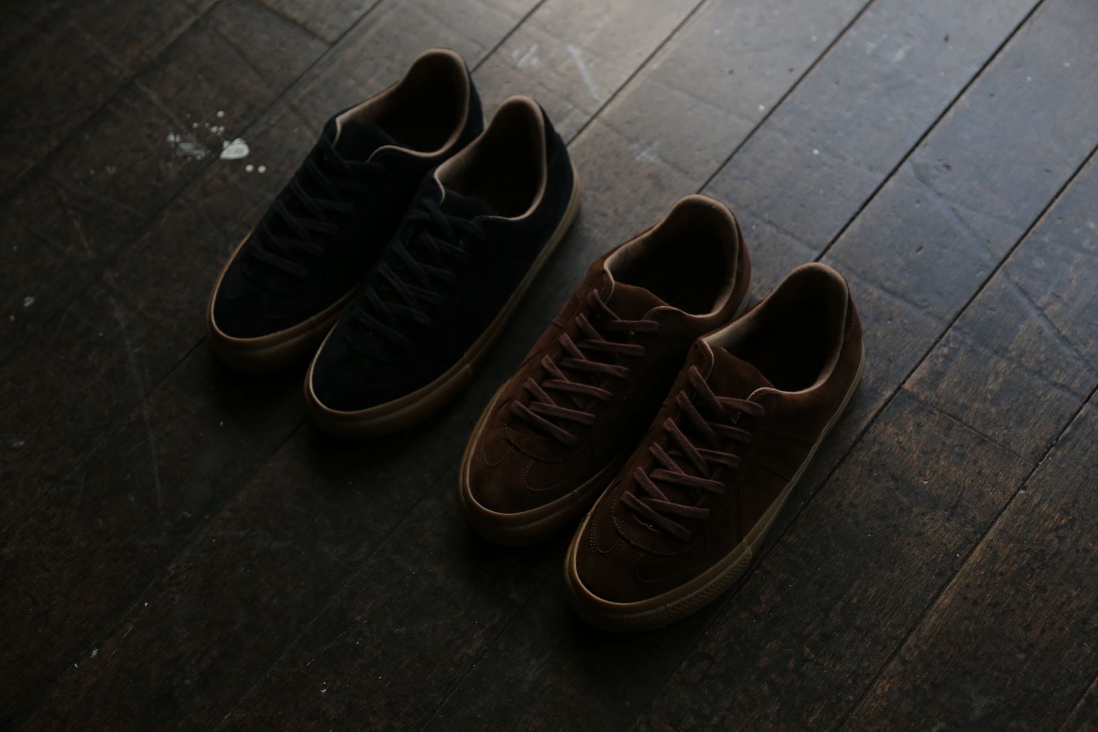 GERMAN MILITARY TRAINER(4700S)BROWN SUEDE