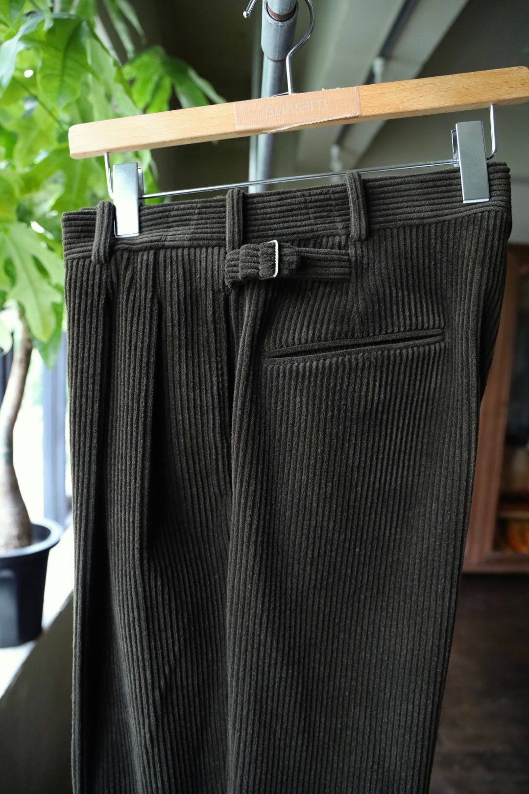 アプレッセ 2025 STYLE2  Wool Corduroy Wide Tapered Trousers(25AAP-04-03)KHAKI☆8月23日(土)発売！
