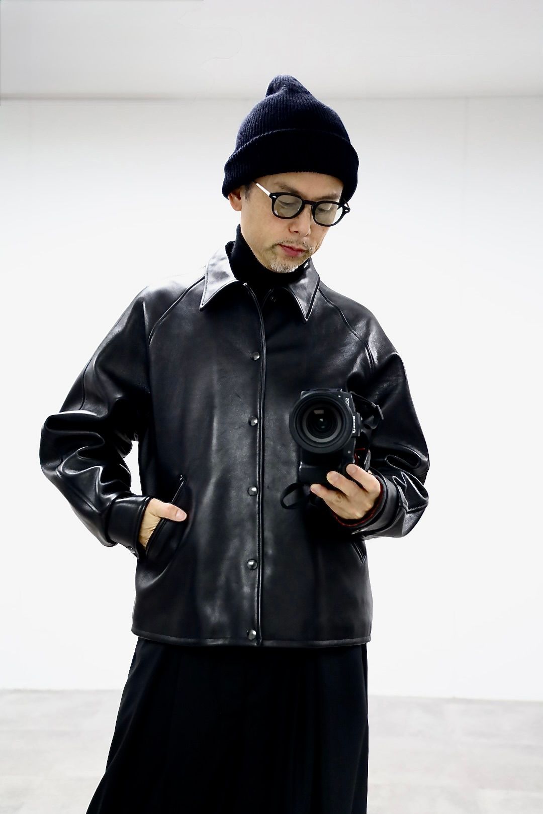 A.PRESSE Leather Coach Jacketスタイル