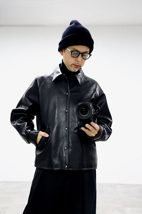 A.PRESSE Leather Coach Jacketスタイル