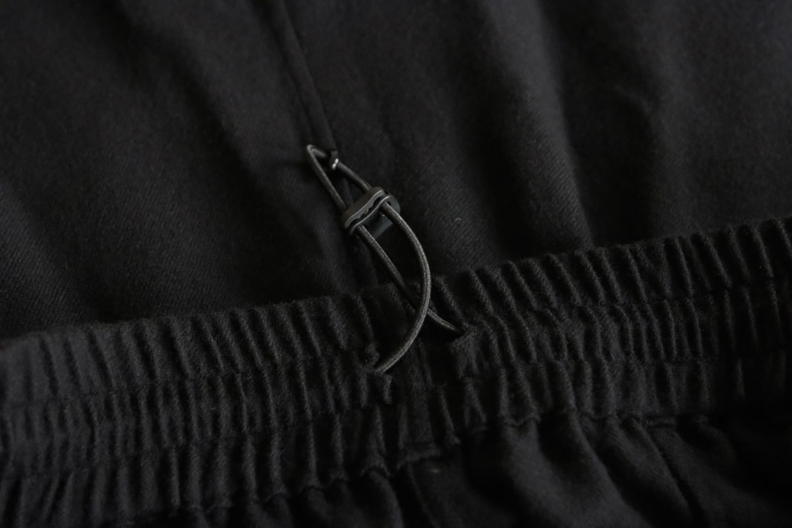 グラフペーパー 25AW Extra Fine Wool Vivella Sleeping Pants(GM253-40387)BLACK