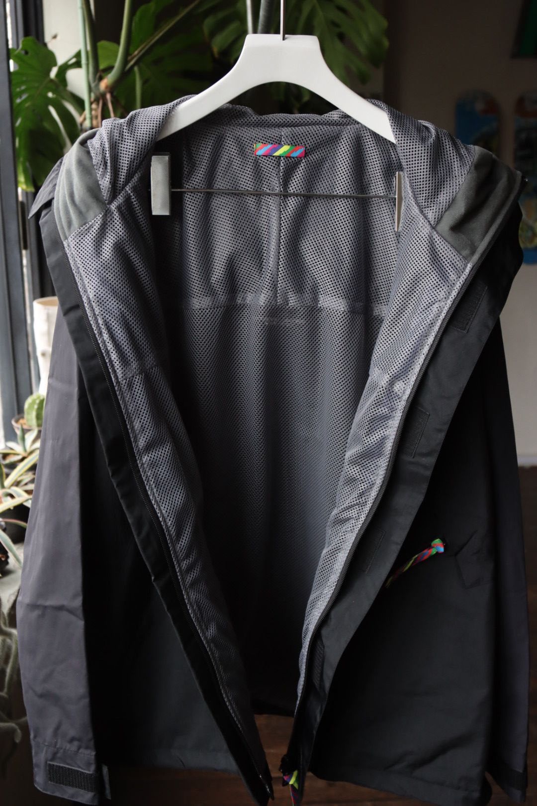 イズネス23SS マウンテンパーカー THM ANNAPURNA MOUNTAIN JACKET(1005SSJK01)BLACK