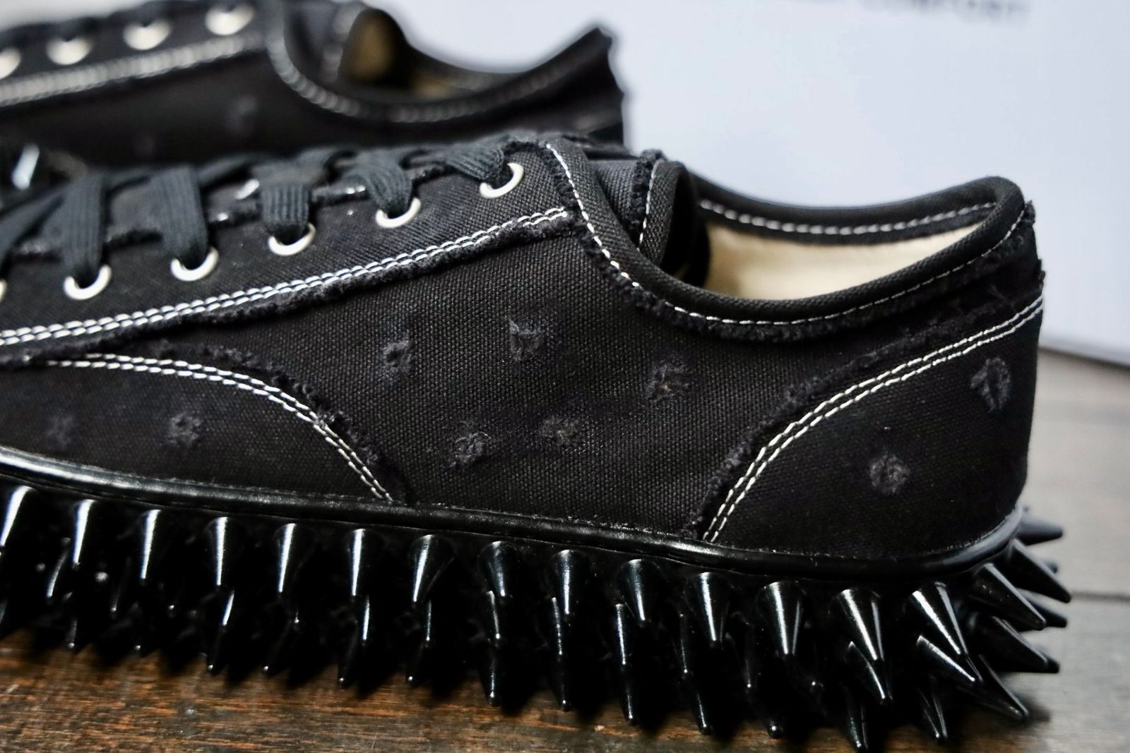 doublet 25AW スニーカーSPIKY CANVAS SNEAKER (25AW75FT62)BLACK