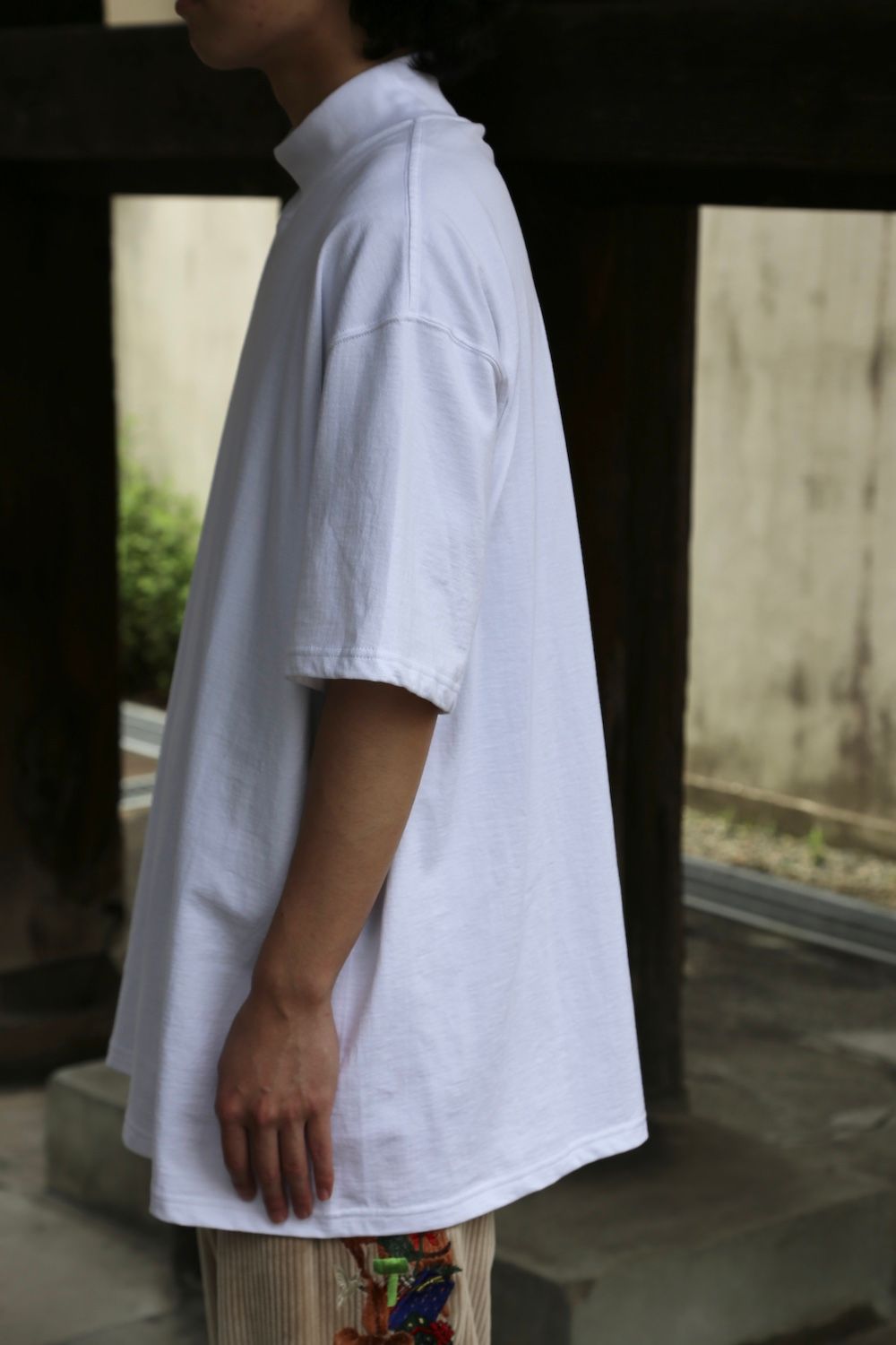 Graphpaper S/S Mock Neck Tee(GU212-70056B) style. 2021.06.07