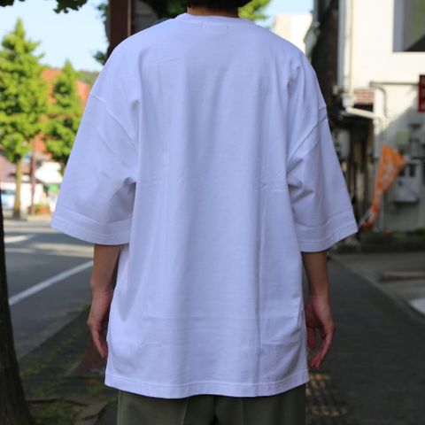 COMME des GARCONS HOMME HOMMEプリントオーバーサイズ綿度詰天竺Tシャツ(HG-T023-051) style. 2021.05.07.