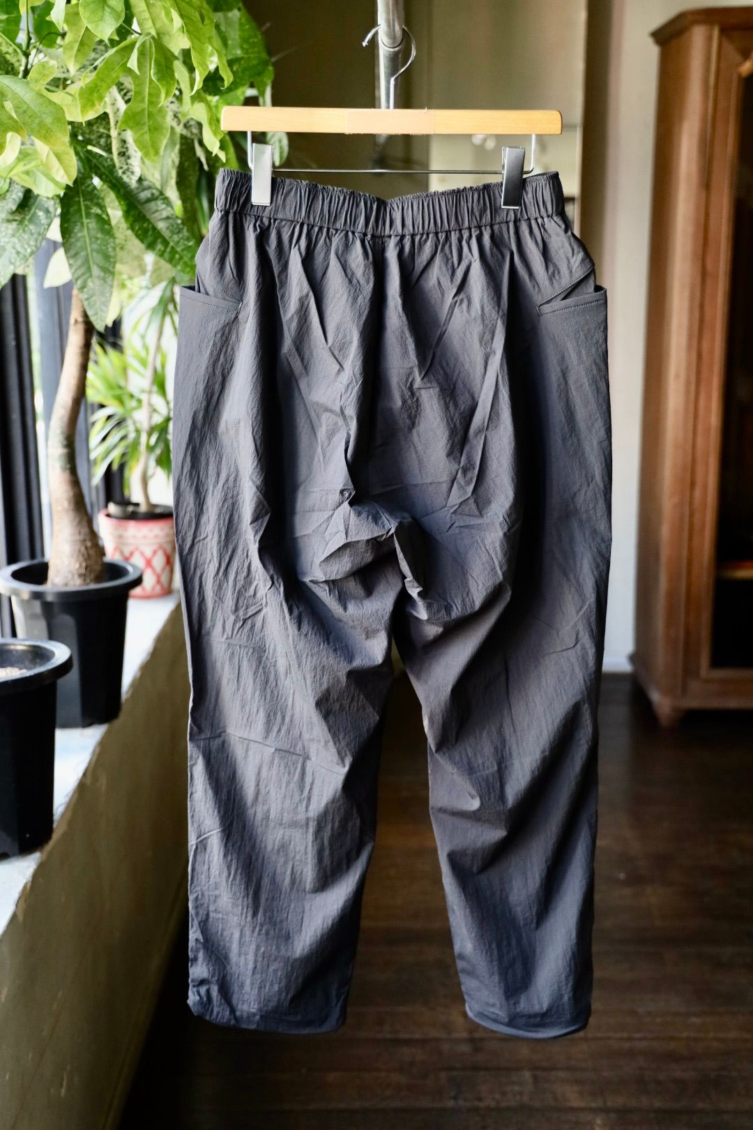 S.F.C 25FW エスエフシー WIDE TAPERED EASY PANTS(NEW CRISPY) (SFCFW25P04)Chalcoal☆9月20日(土)発売！