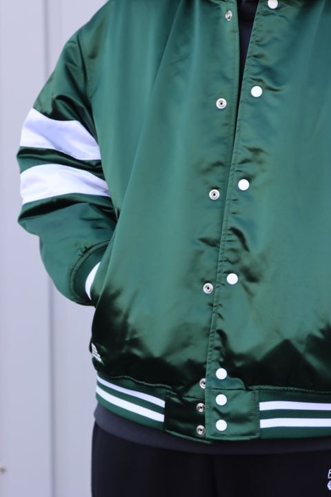 FreshService SATIN STADIUM JUMPER style.2022.10.21