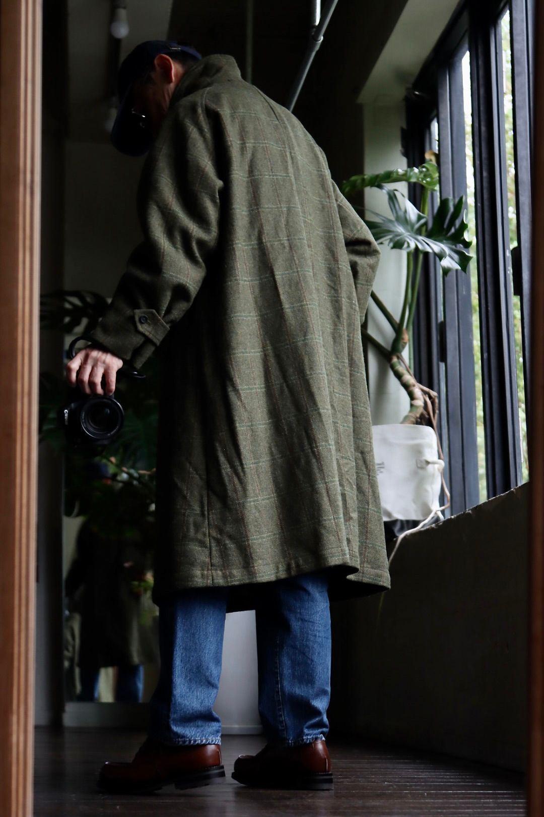 アプレッセ22FW Tweed Balmacaan Coatスタイル2022.10.1.