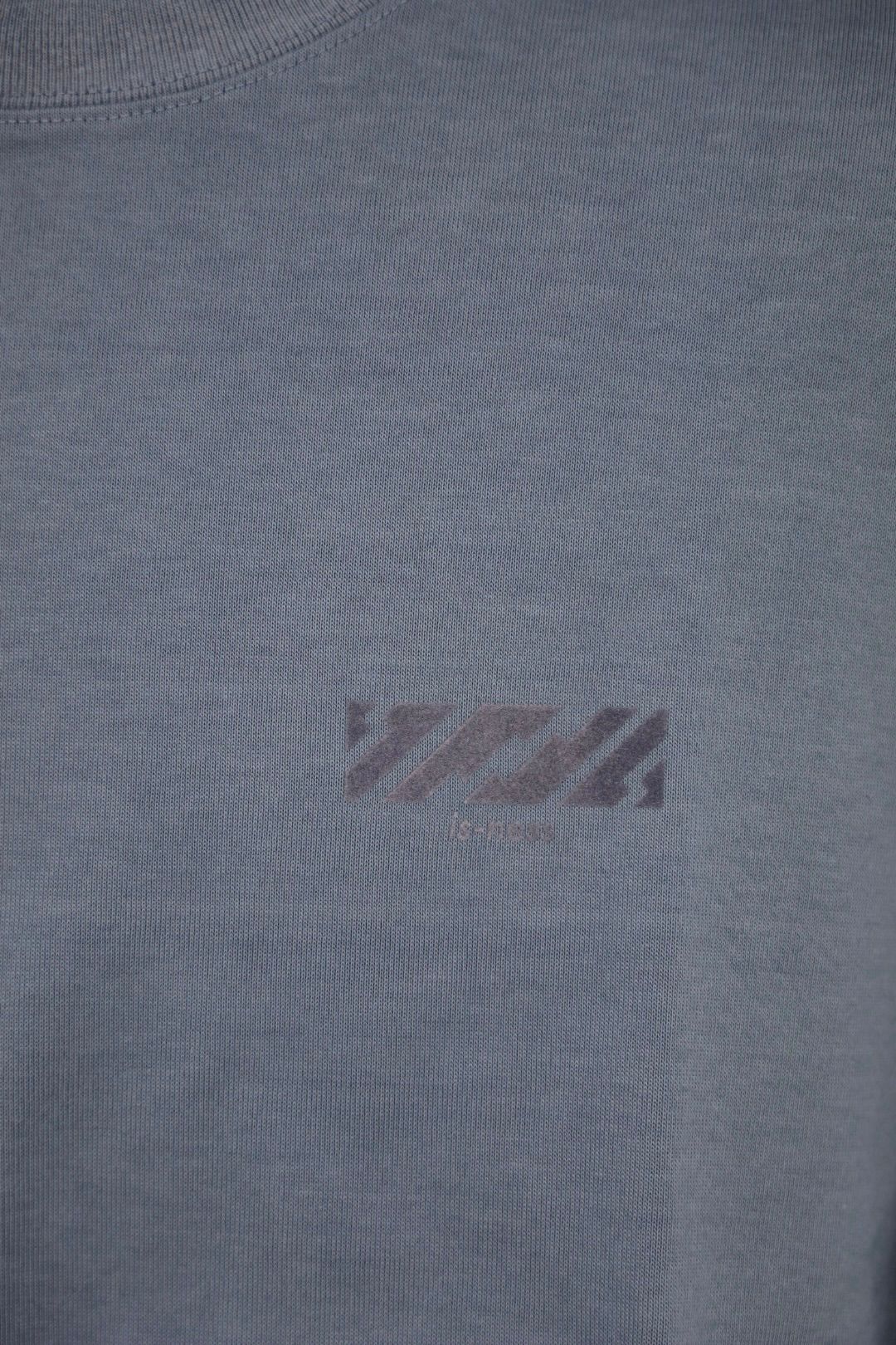 is-ness 26AW Small Logo T‑shirt(26AW 01 1007AWCS07)BLUE GRAY☆新作発売！