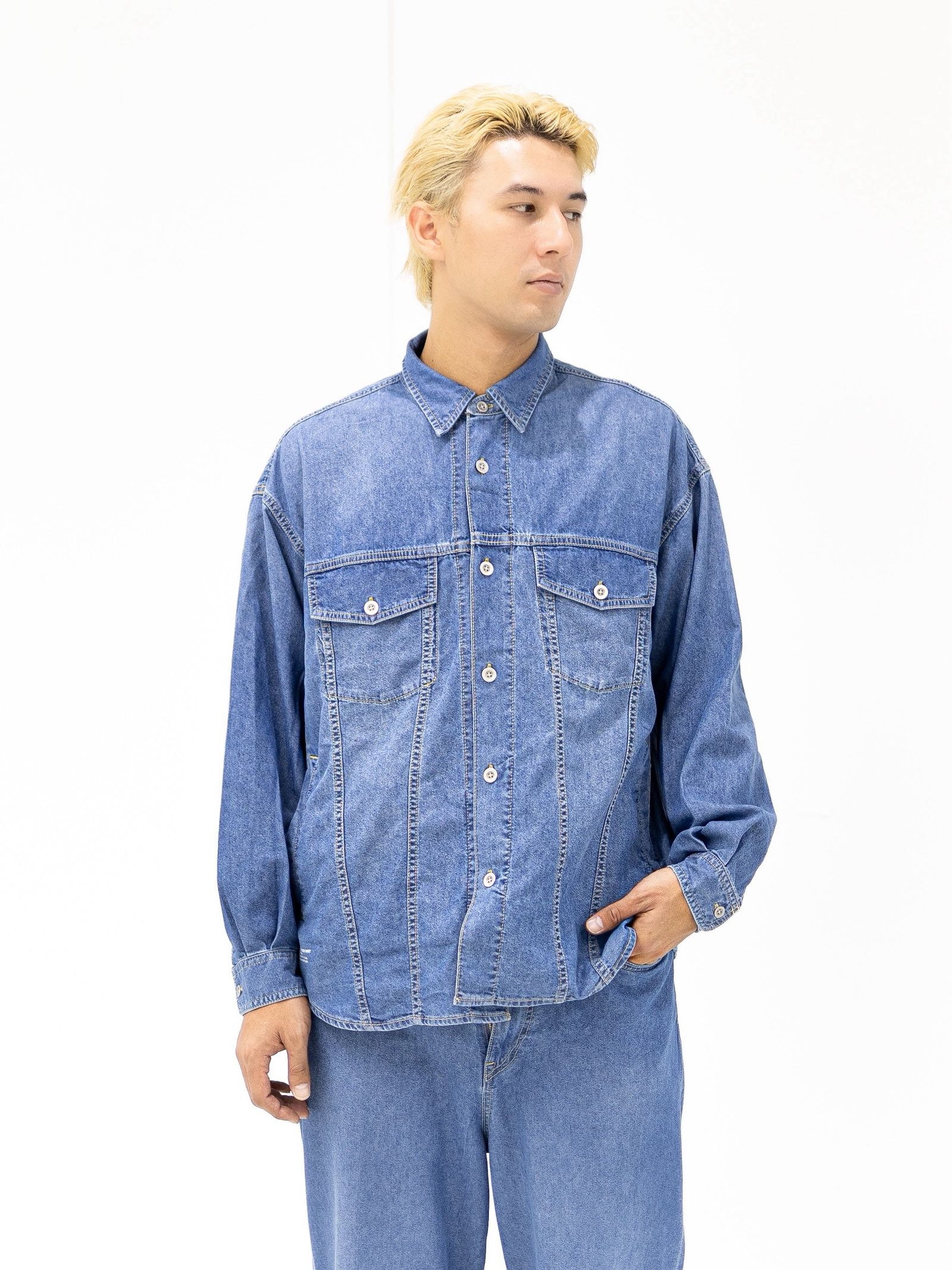 フレッシュサービス N/C TECH DENIM TRUCKER SHIRT MARKスタイル