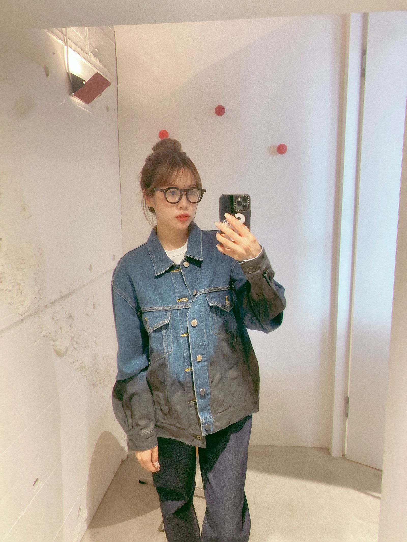 YOKE 新作HAND PAINTED DENIM TRUCKER JACKET style.2024.8.23