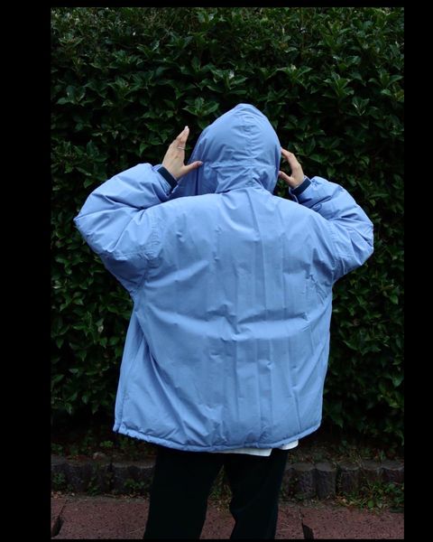イズネス22AW DOWN JACKET is-ness×Yeti (IS-YETIK01)BLUE GRAYスタイル