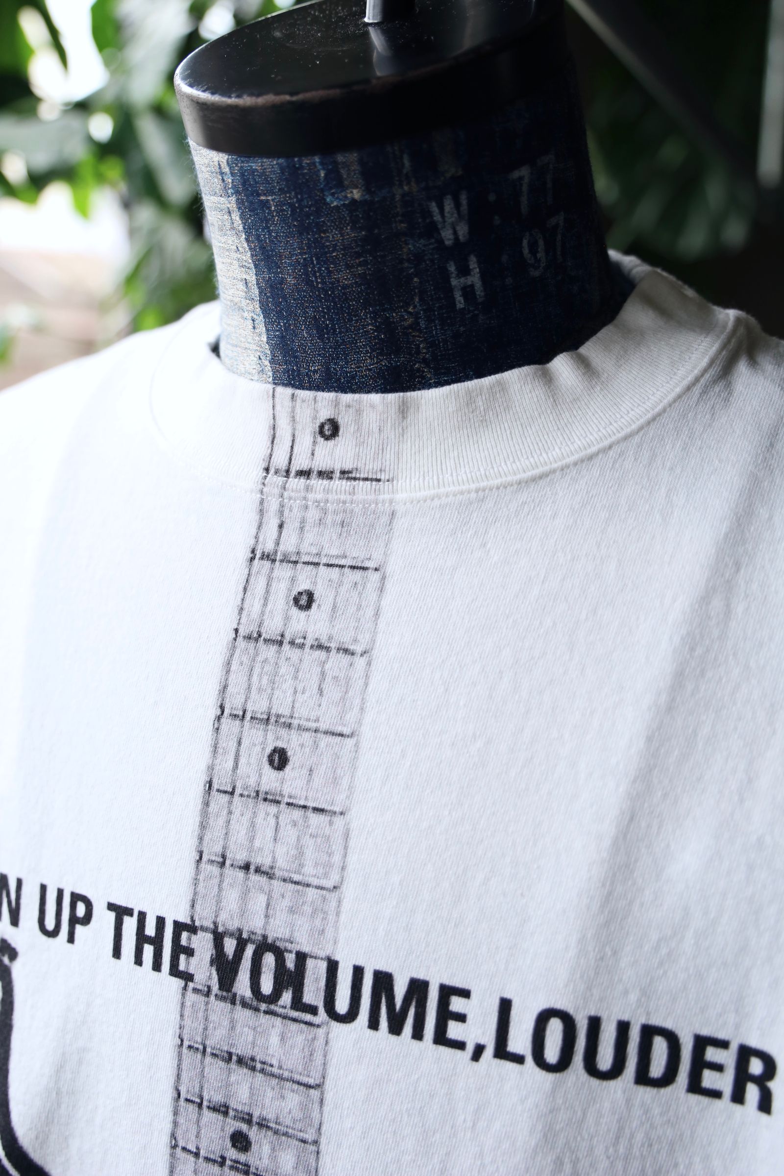 トーキングアバウト ジ アブストラクション 25SS SMOUDGE T-SHIRT GUITAR(NPT-T-007)生成