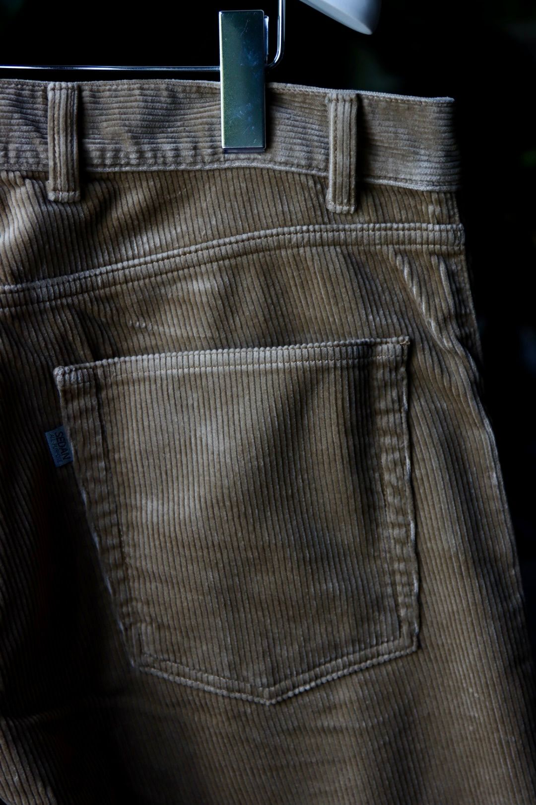 セダンオールパーパス23FW OVAL LOGO CORDUROY PANT(SD23F-PT06)CAMEL