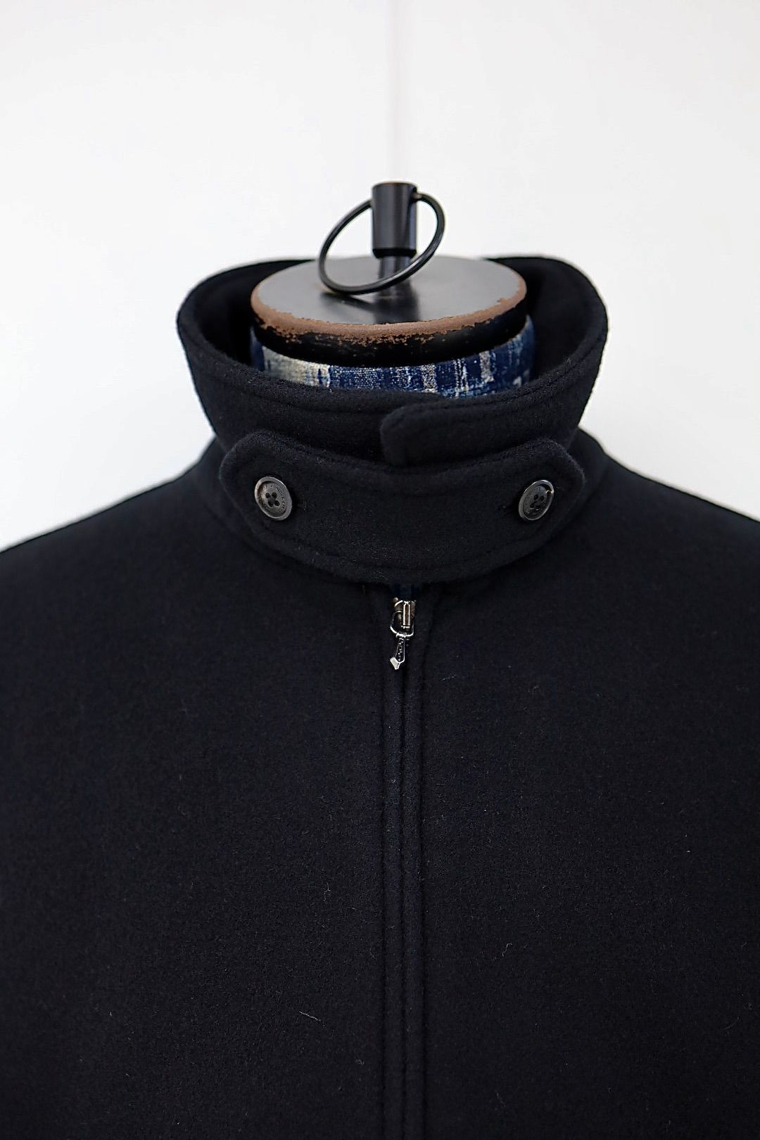 ANOTHER OFFICEアナザーオフィス Volume Blouson(AOEFJK004)BLACK