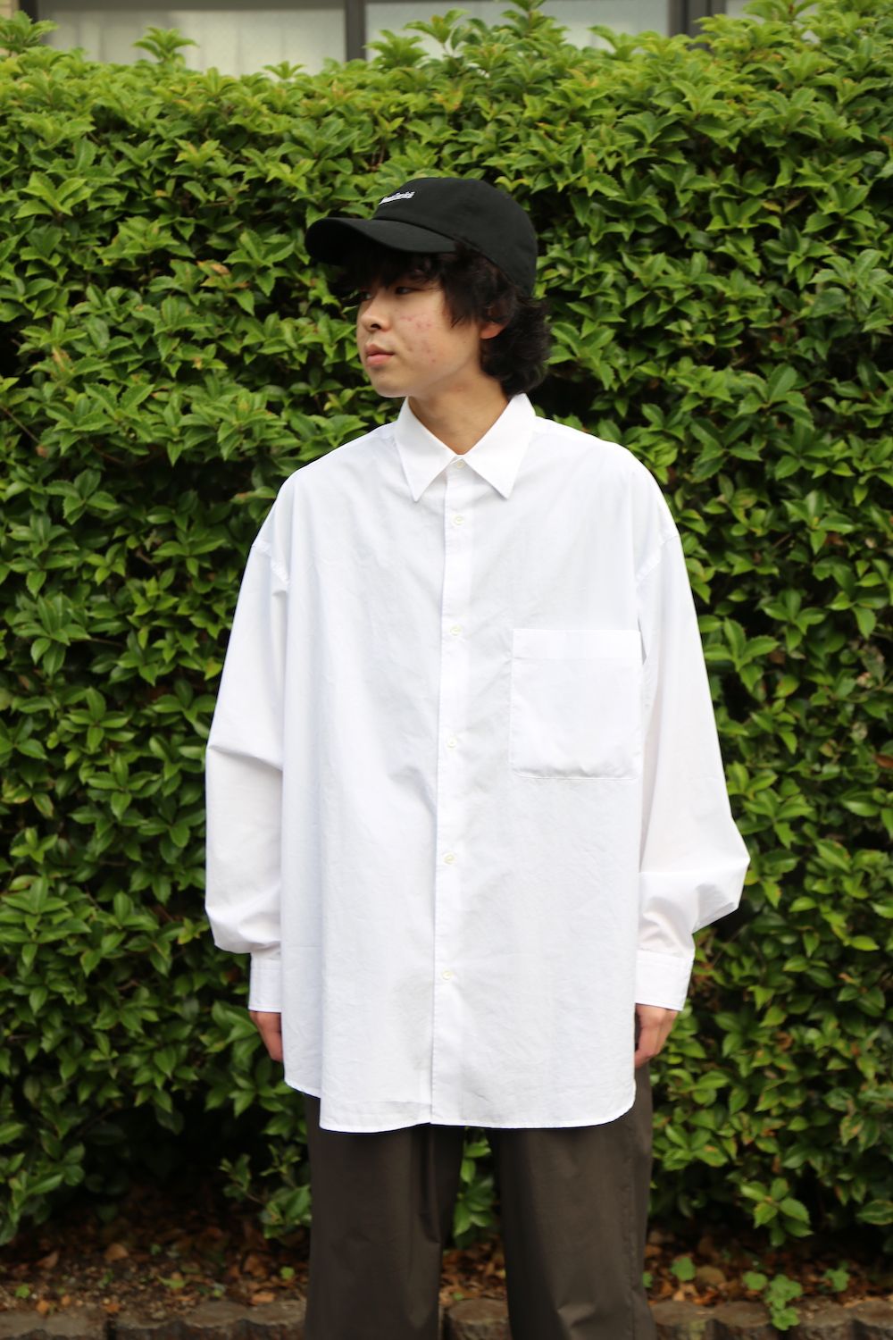 Graphpaper Broad L/S Oversized Regular Collar Shirt(GM212-50110B) style. 2021.05.26.