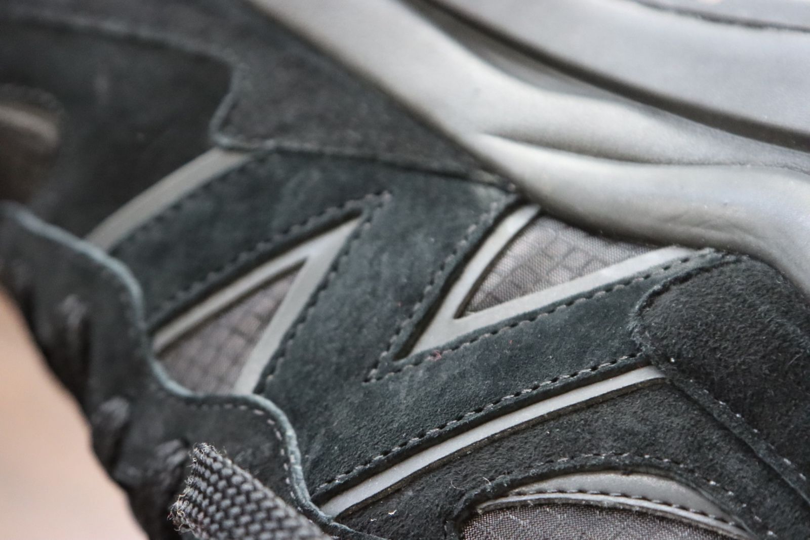 COMME des GARÇONS HOMME × New Balance 57/40コラボスニーカー COMME des GARÇONS HOMME × New Balance 57/40コラボスニーカー