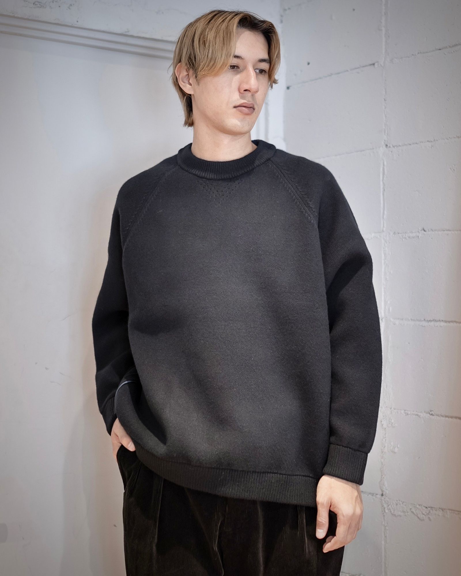 is-ness VENTILATION KNITTED CREW スタイル 新作発売！