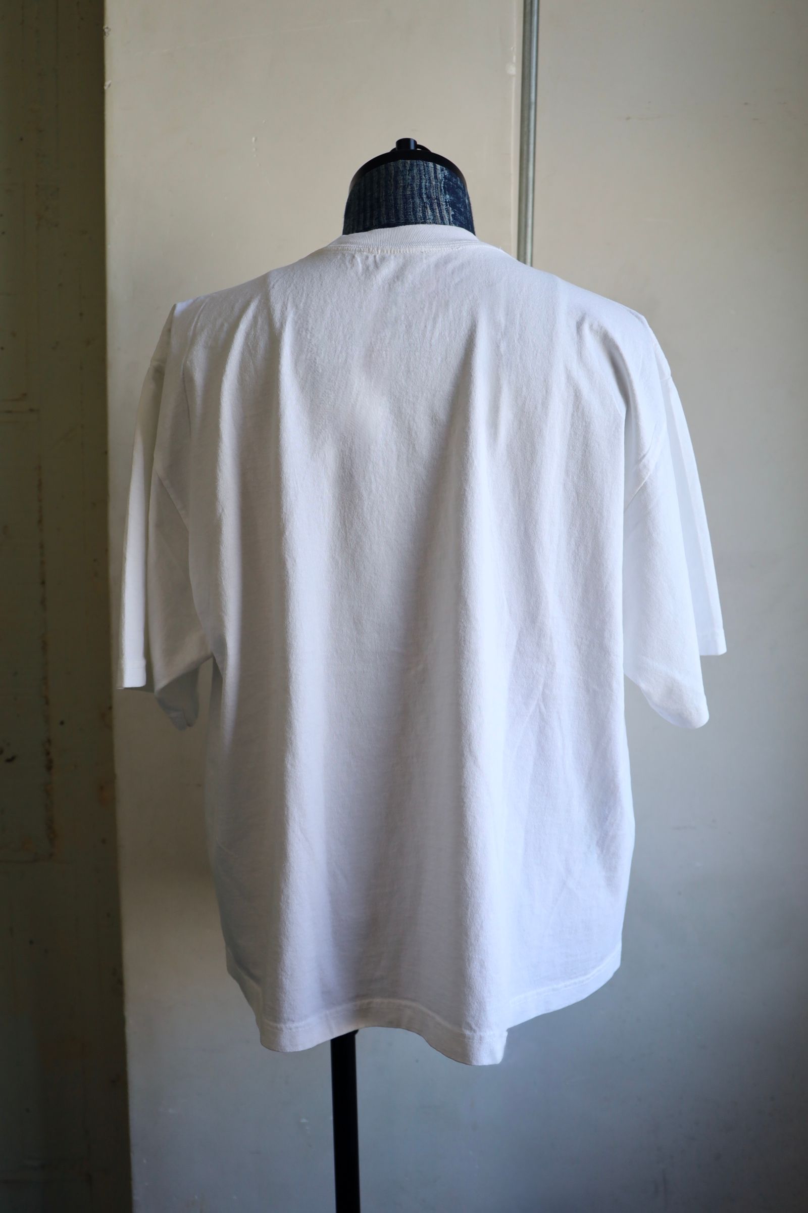 イズネスミュージック 25SS DISCO FLOCKY PRINT T-SHIRT(IMP5_12_FLDISCOT01)WHITE