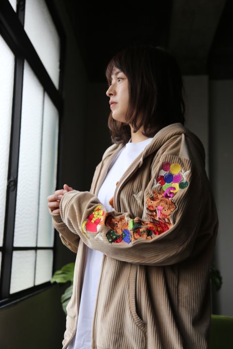 doublet CHAOS EMBROIDERY COMFY HOODIE"BEIGE"style.2021.1.30.