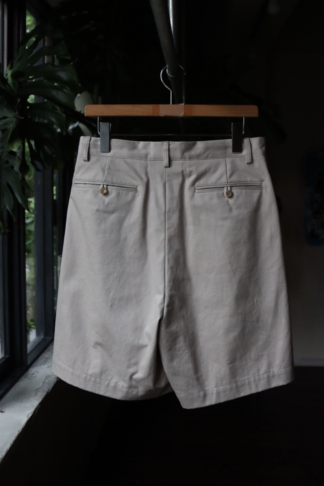 アプレッセショーツTwo Tuck Chino Short ECRU 非対面買い物 icqn.de