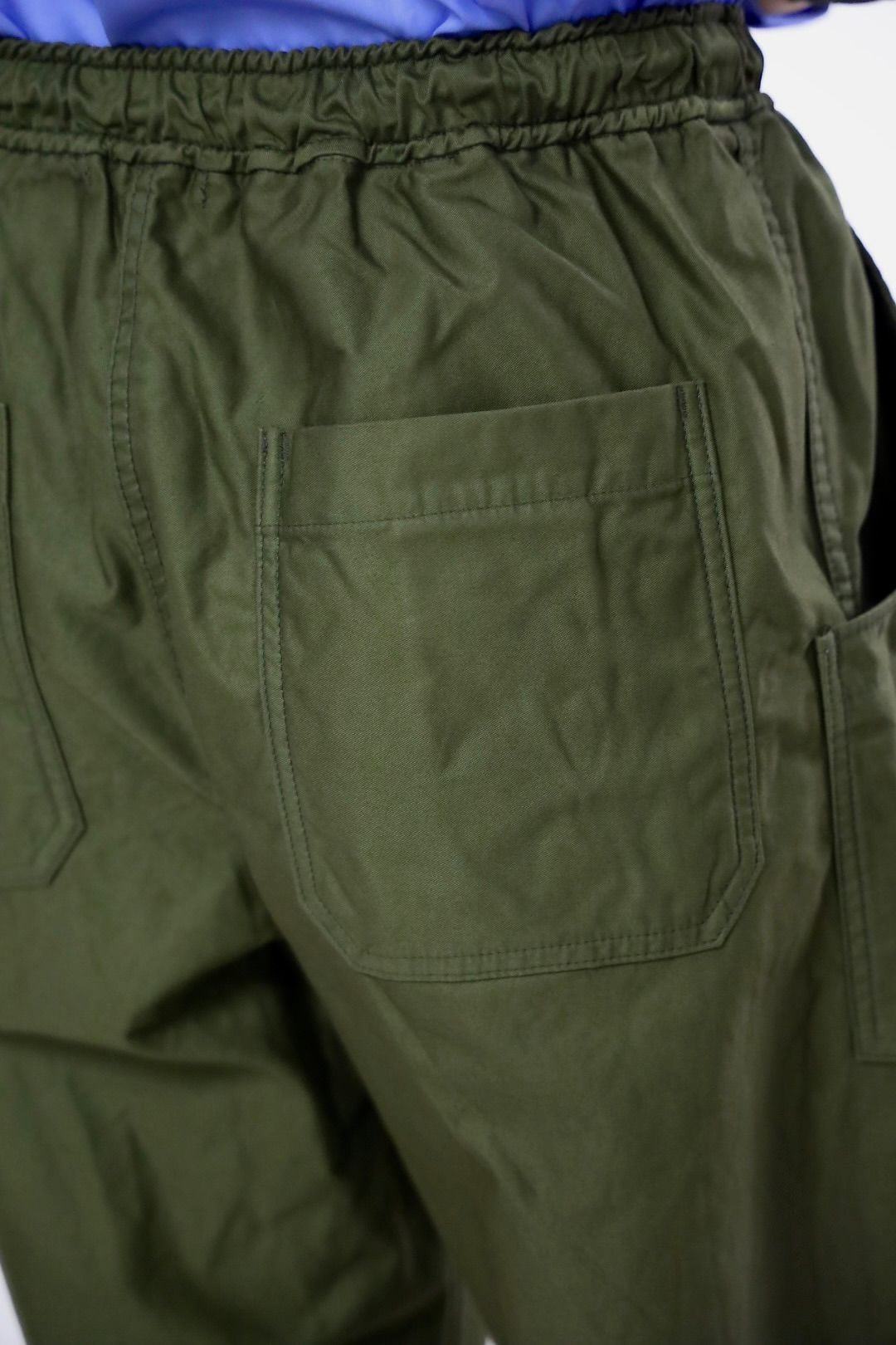 コムデギャルソンオム26SS 綿バックサテンベイカーパンツ(HQ-P014-051)KHAKI