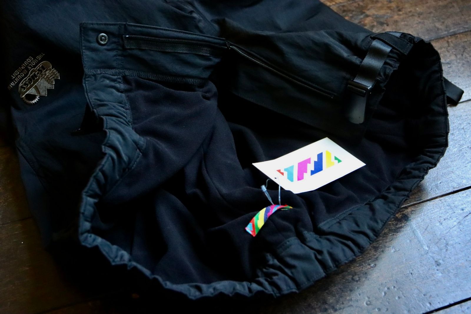イズネス23AW SHAKA SHAKA NYLON PANTS(1005AWPT03)BLACK