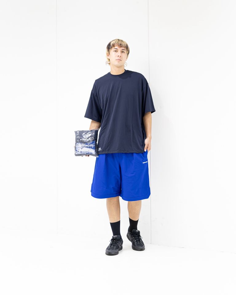 モデル186cm/着用サイズXL