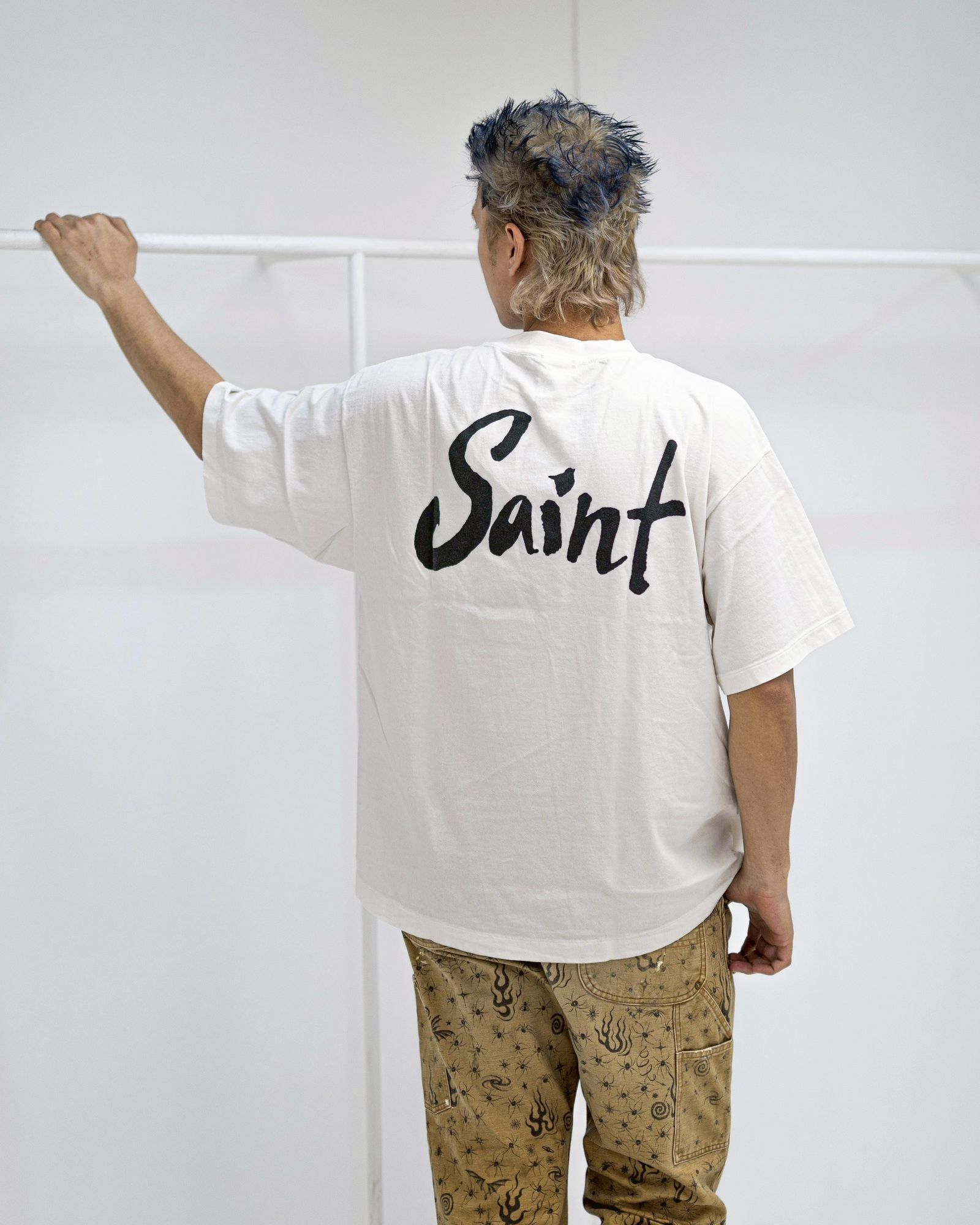 ©SAINT Mxxxxxx Ultra Super Dirty TEE MARKスタイル！