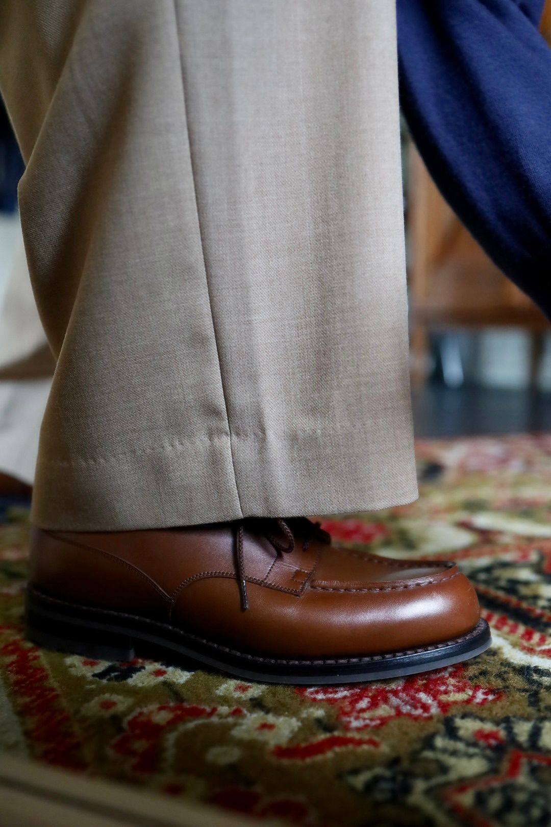 marka マーカ 26SS TWO TUCK MILITARY TROUSERS -RECYCLED POLYESTER NON-MULESED WOOL GABARDINE-(M26A06PT01C)BEIGE☆新作発売！