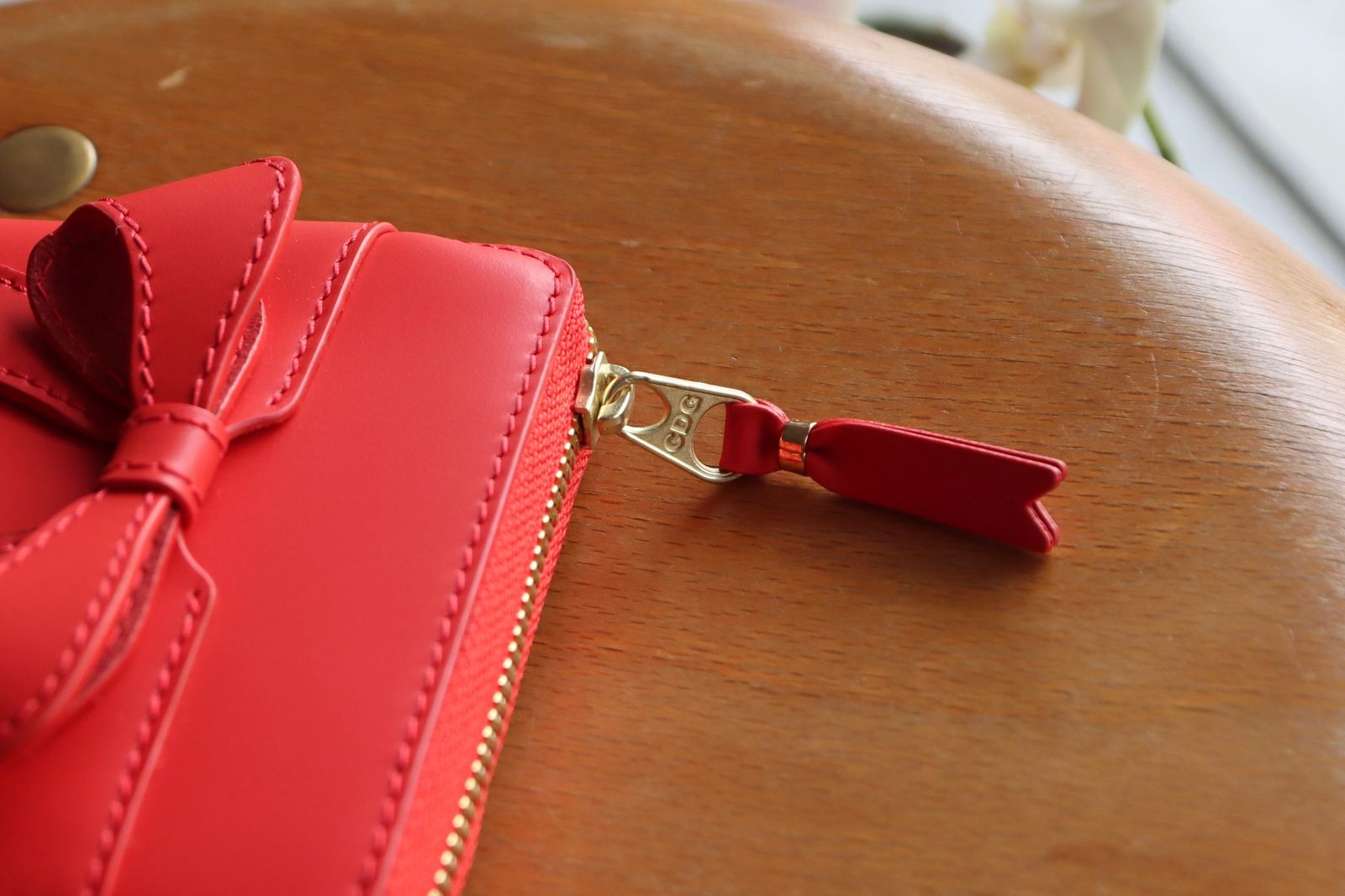 ◆COMME des GARCONS◆Big Bow Full Zip Around Wallet リボン Wallet COMME des GARCONS - コムデギャルソン 財布 Big Bow