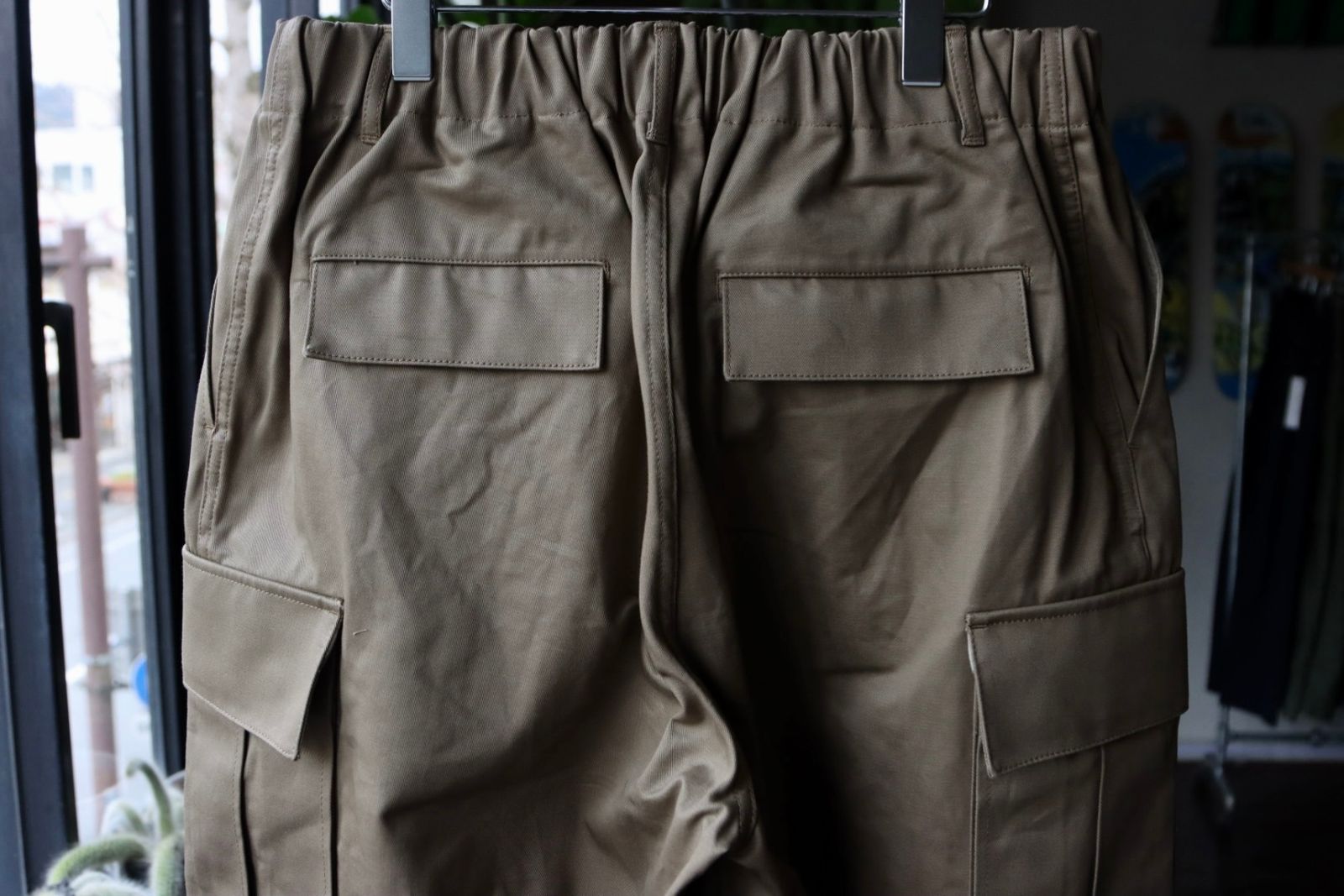 イズネス23SSショーツ BALLOON EZ CARGO SHORTS(1005SSPT04)BEIGE☆3月10日発売！