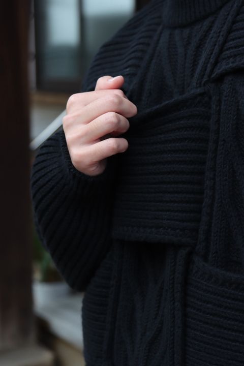 YOKE CROSSING CABLE CREW NECK KNIT(YK21AW0288S) style. 2021.11.14.