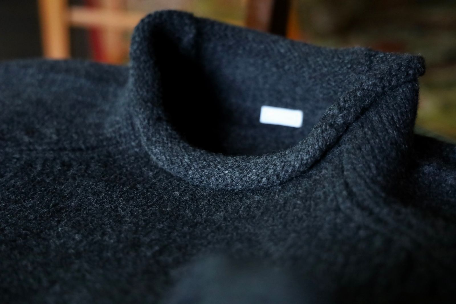 アプレッセ Roll Neck Sweater(24AAP-03-08K)CHARCOAL
