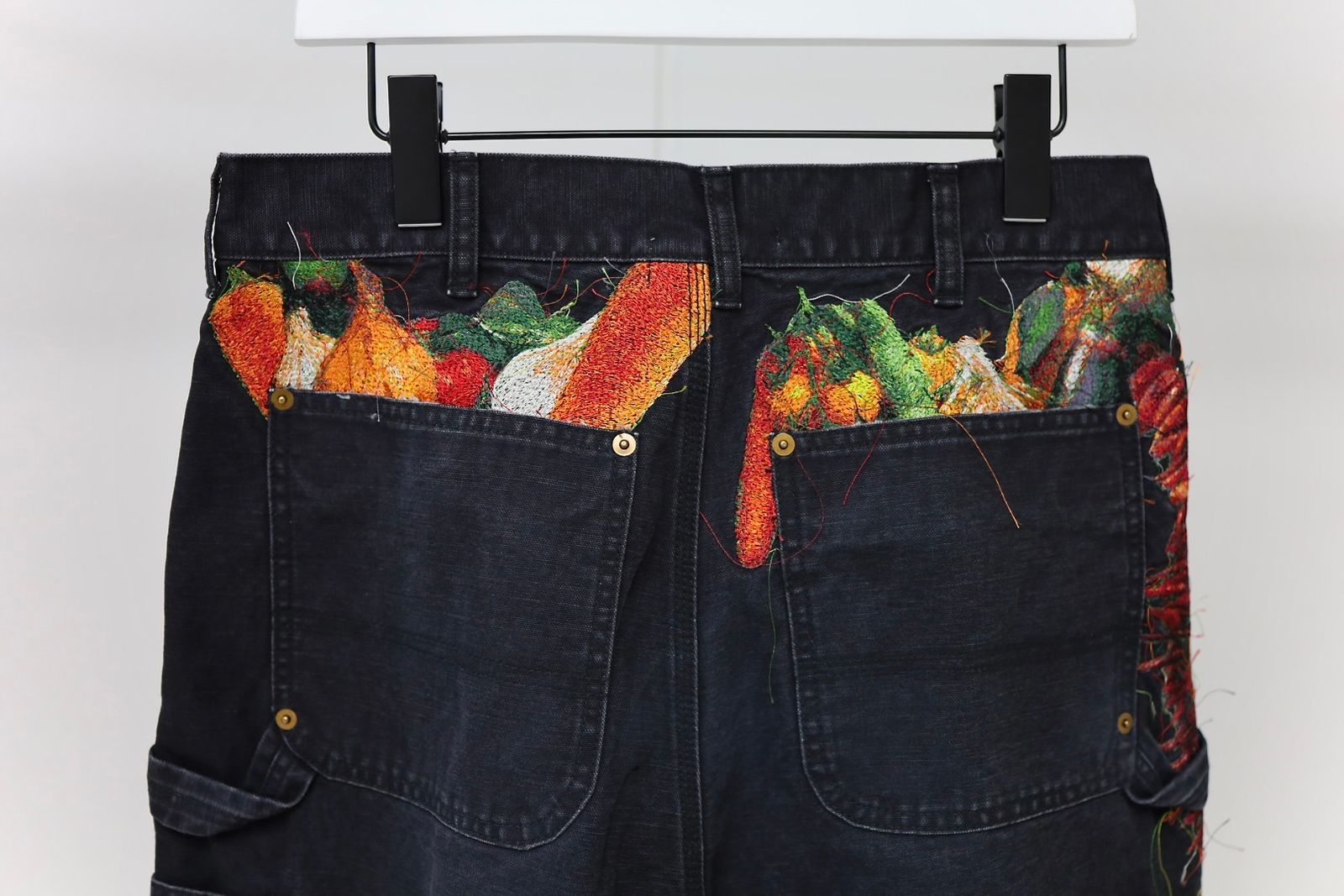 doublet ダブレット26SS VEGETABLE EMBROIDERY CUT-OFF PANTS (26SS19PT350) BLACK ★1月17日(土)11:00発売！