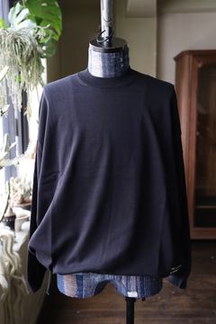 COMME des GARCONS HOMME 新ロゴクルーネックニットスタイル