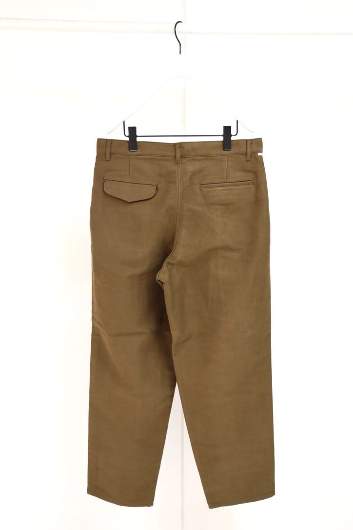 グラフペーパー Cotton Double Serge Two Tuck Pants(GM263-40452)BROWN☆8月8日(土)発売！