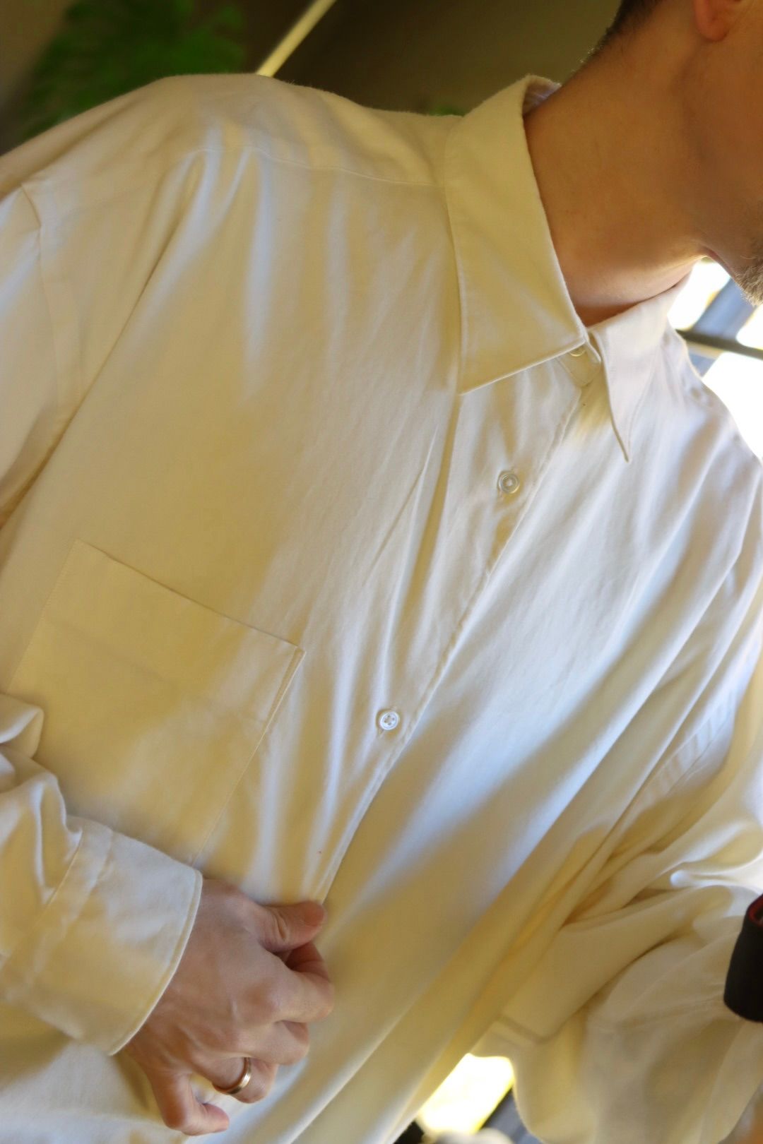 Graphpaper Cotton Cashmere L/S Oversized Regular Collar Shirt "IVORY"スタイル