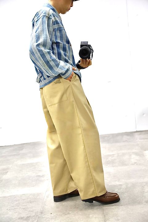 FreshService 26SS CORPORATE WIDE EASY PANTS"BEIGE"スタイル