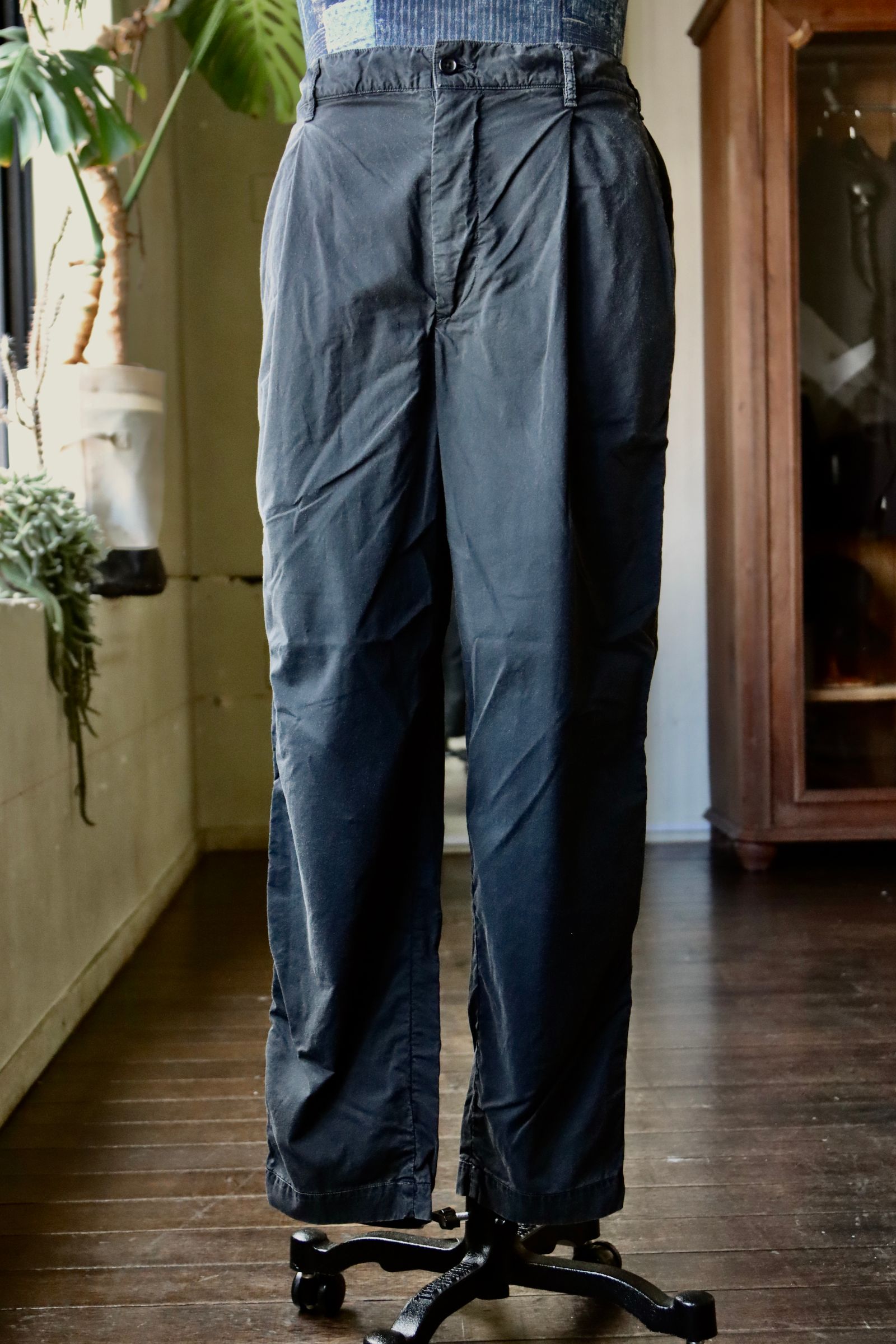 Graphpaper/グラフペーパー】Garment Dyed Typewriter Slacks