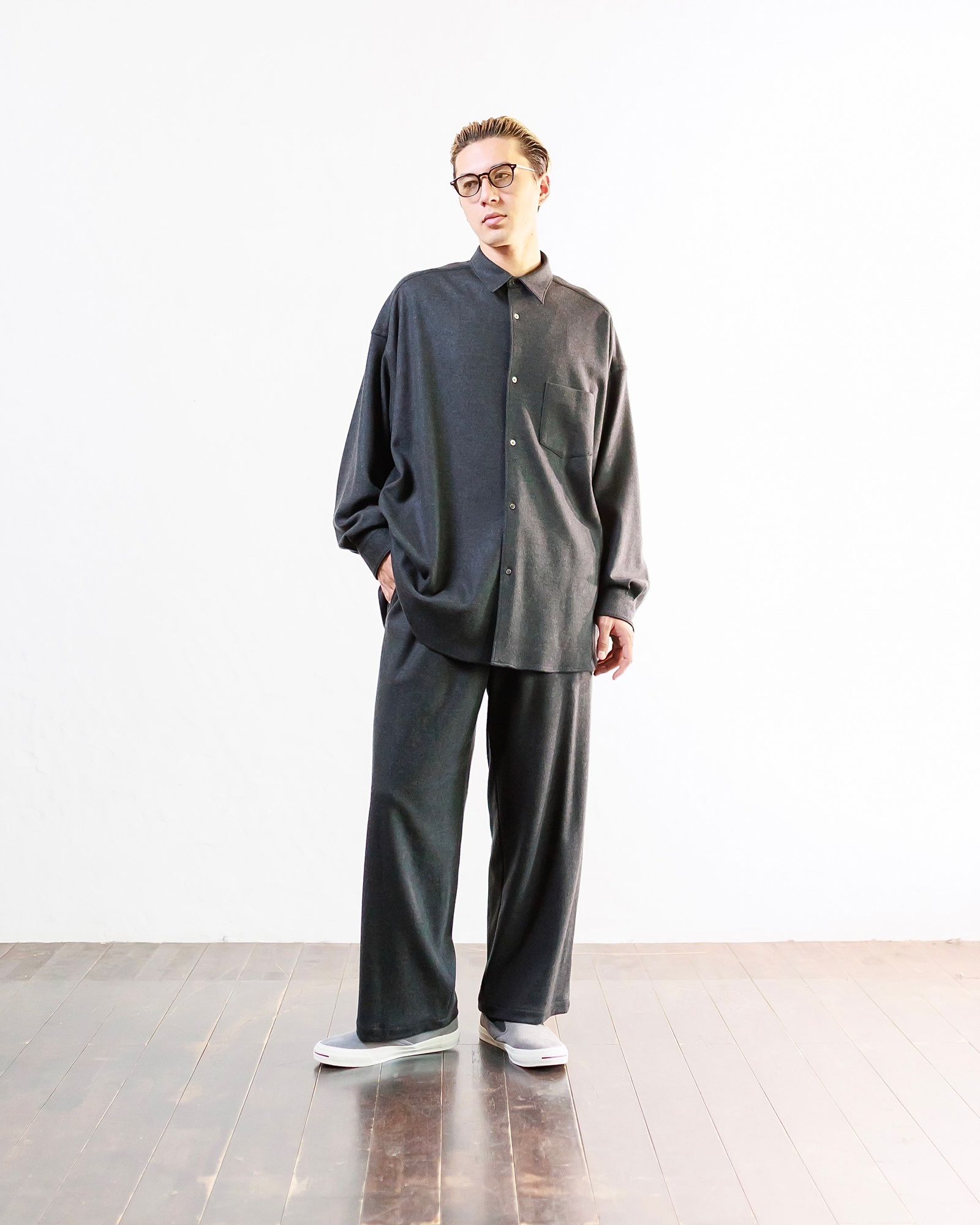 Graphpaper Wool Smooth Flannel Oversized Regular Collar Shirtセットアップスタイル  (GRAY)スタイル 11月2日(土)新作発売！ | 5695 | mark