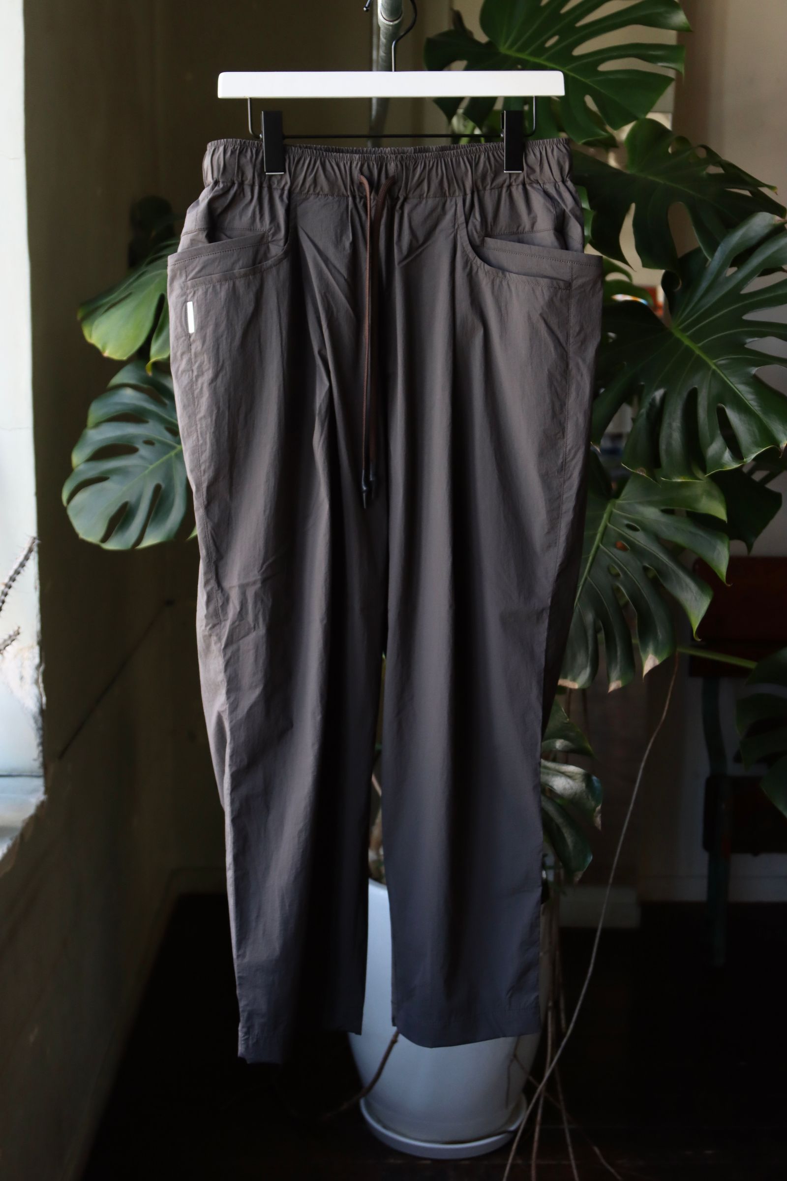 23ss SFC WIDE TAPERED EASY PANTS M 特選タイムセール www.ibneditore.it