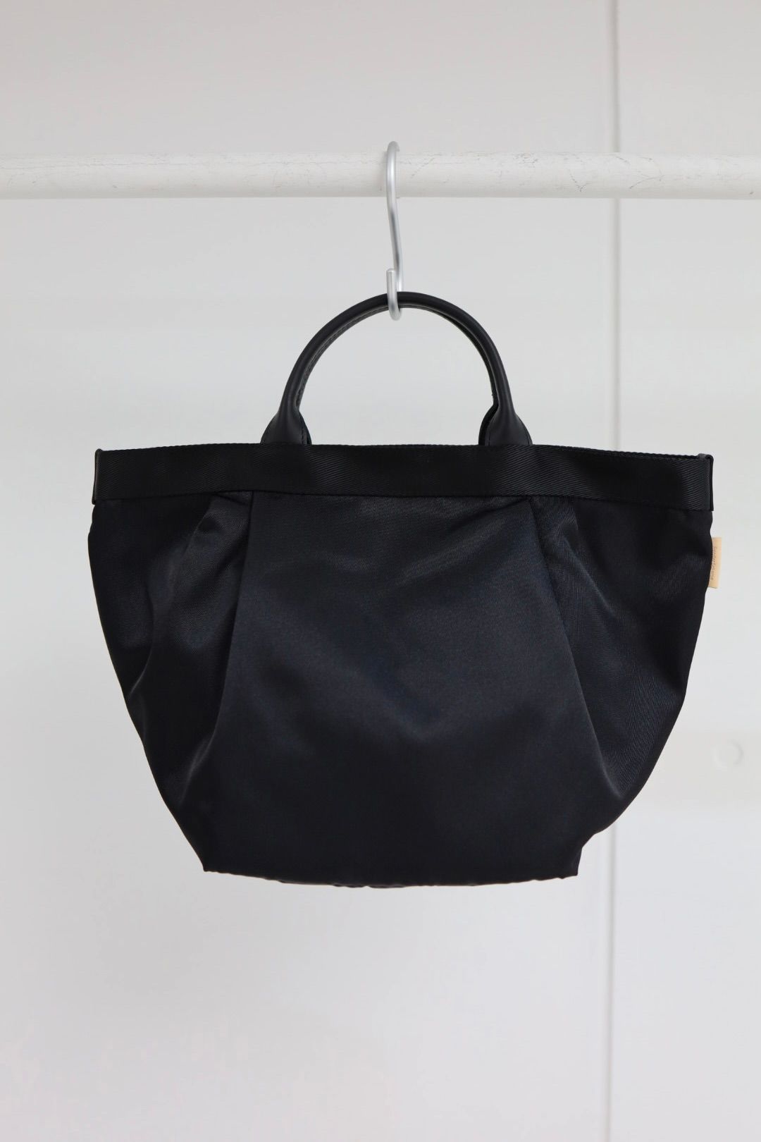 エンダースキーマ バッグ 2tuck tote M(yv-b-2tm)black☆1月10日(土)発売！