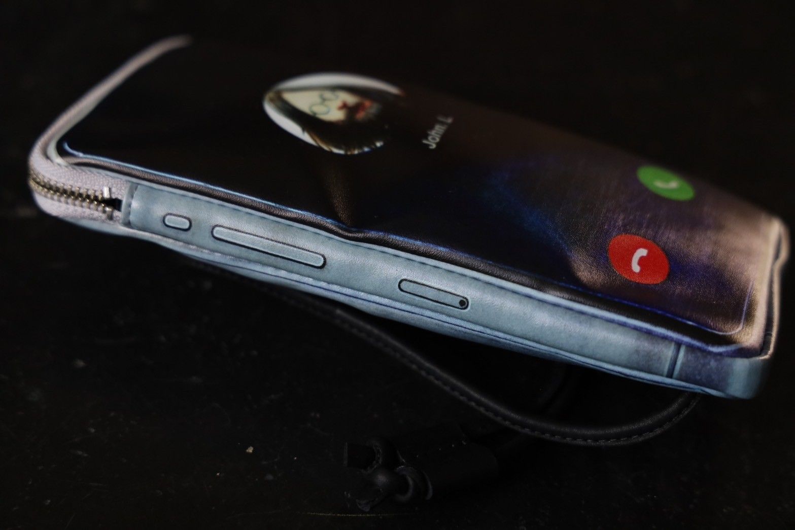 トーキングアバウト ジ アブストラクション NECK MOBILE CASE(NPT-ACCW-004)JOHN