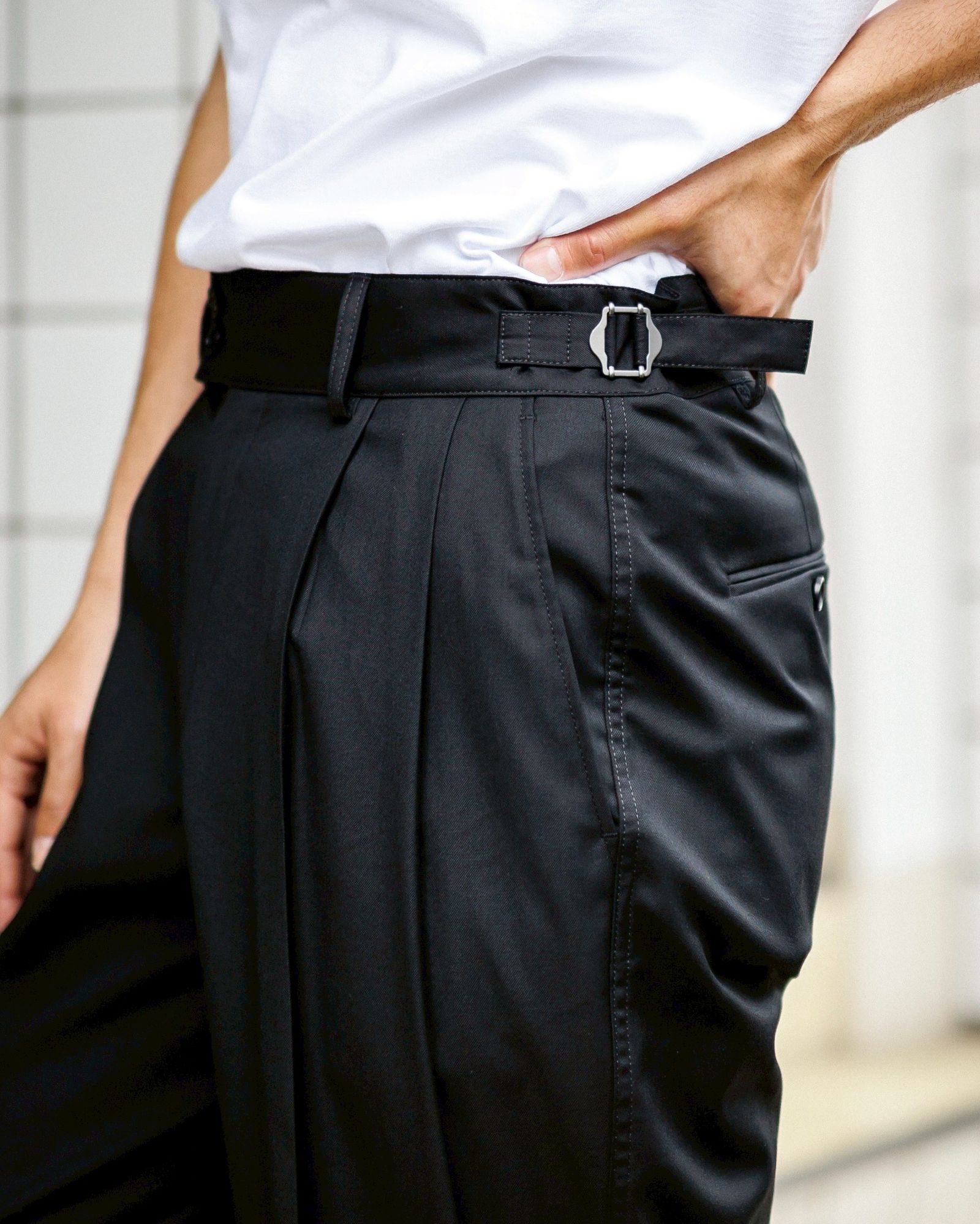 23AW Santiago Slacks (Charcoal) - swallow lounge