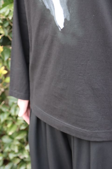 yohji yamamoto ULTIMA DENSE PLAIN STITCH WOMAN PRINT LONG SLEEVES style.2022.1.30. ※2月2日発売