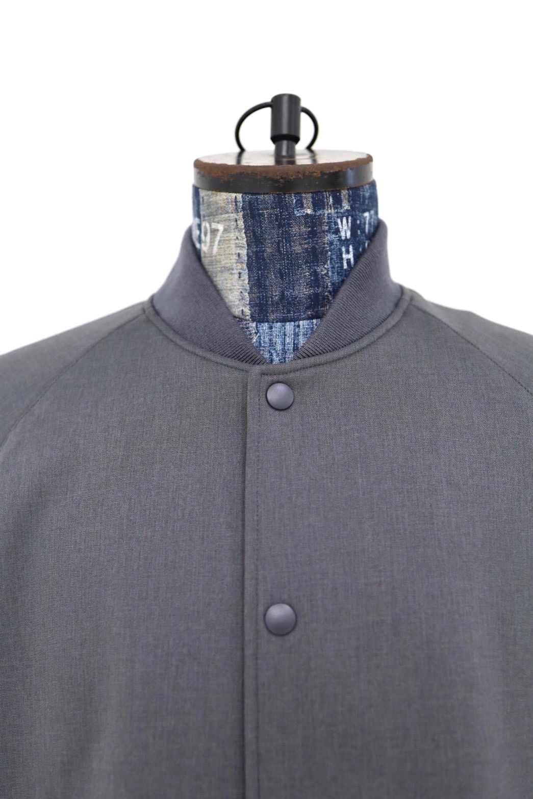 フレッシュサービス 26AW  DOWN FABRIC VARSITY JACKET(FSC263-30050)GRAY☆10月24日(土)新作発売！