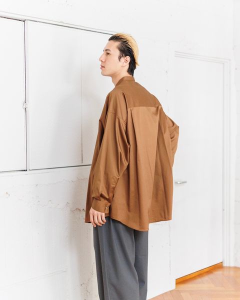 グラフペーパー  Silicon Poplin Oversized Band Collar Shirt 3月1日(土)発売！