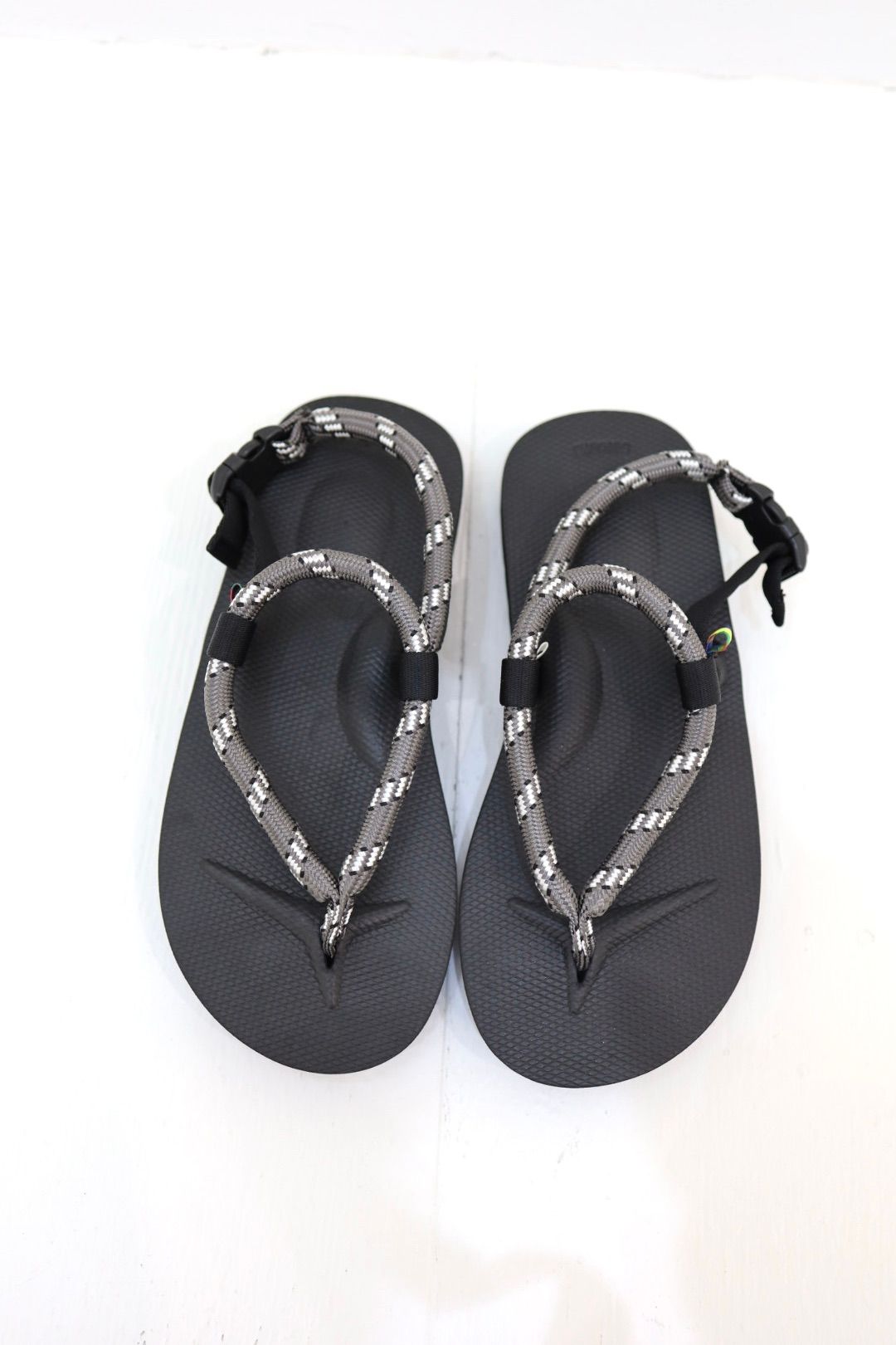 is-ness 26SS スイコックコラボサンダル Suicoke x is-ness GUT KAT-2-ISN(26SS_49_1008SANDALS01_OG-246-ISN)BLACK☆新作発売！